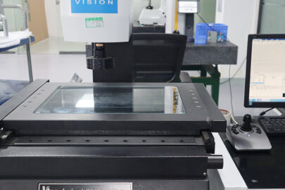 Automatic-Image-Measuring-Instrument